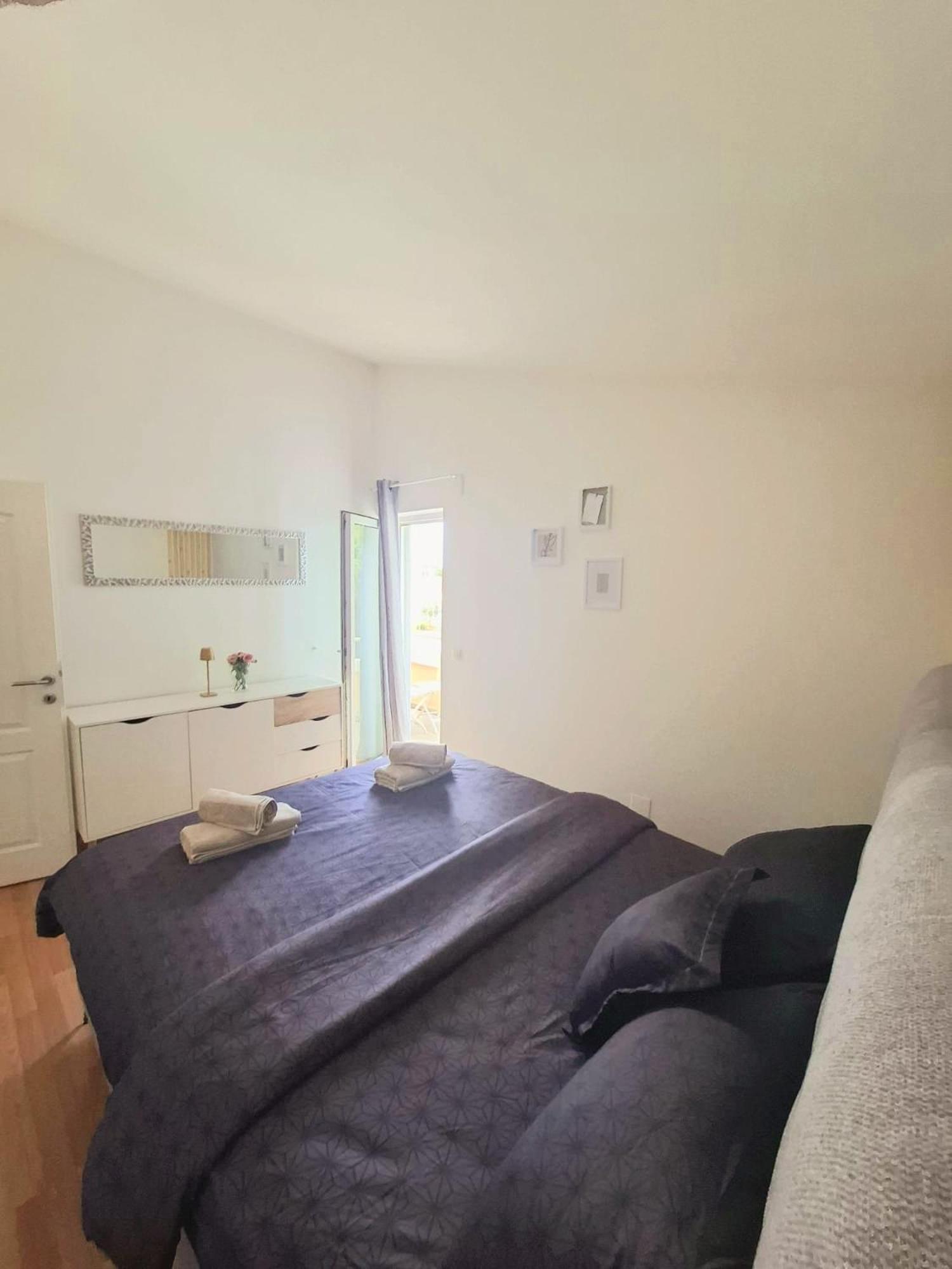 Apartamento Apartman Simun Primošten Exterior foto